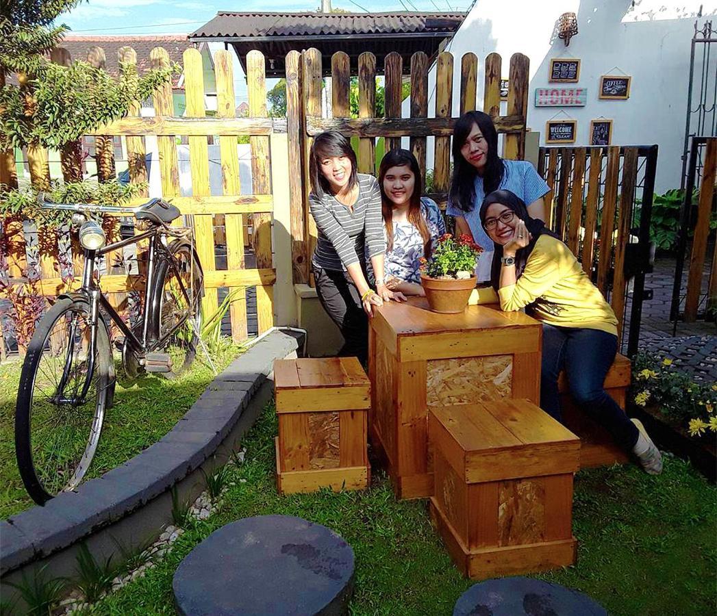 Rumah Roso Homestay Джокьякарта Экстерьер фото
