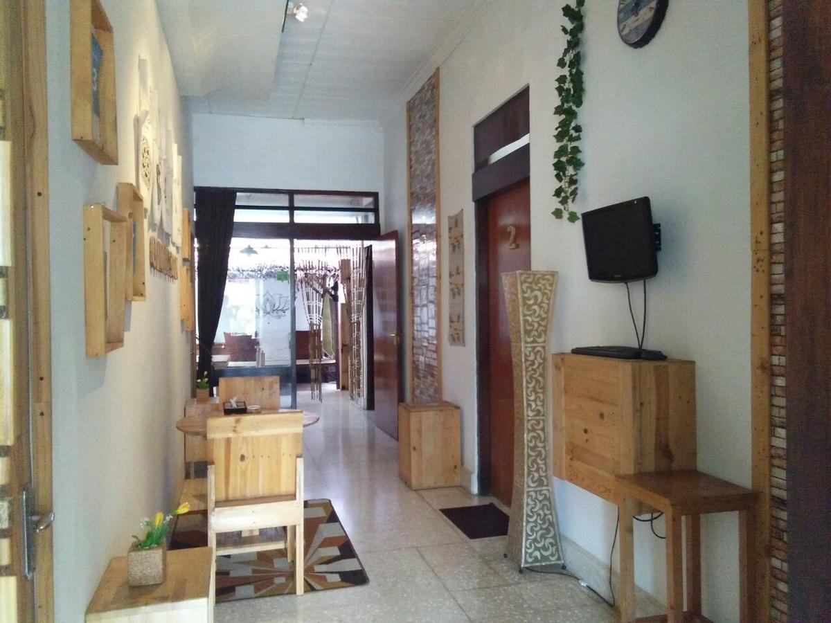 Rumah Roso Homestay Джокьякарта Экстерьер фото